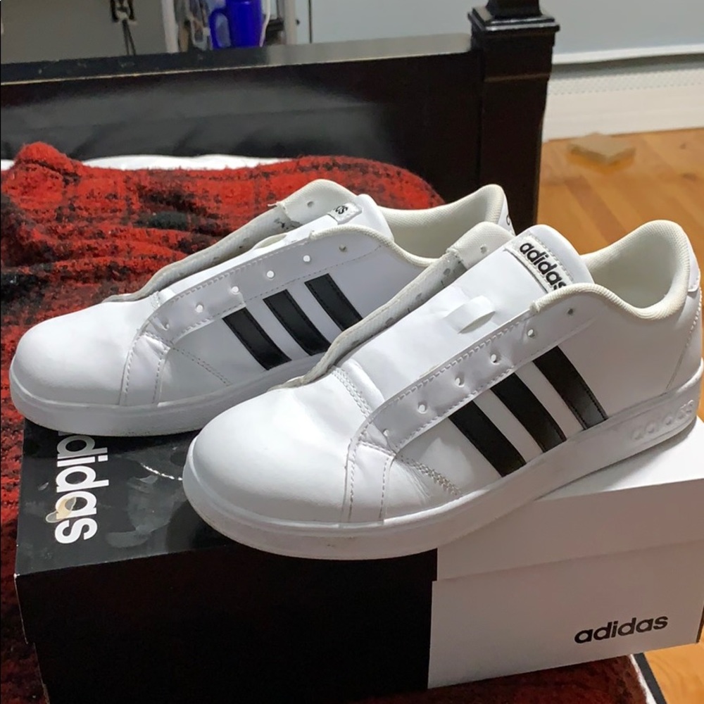 Adidas kids sneakers used very good condition